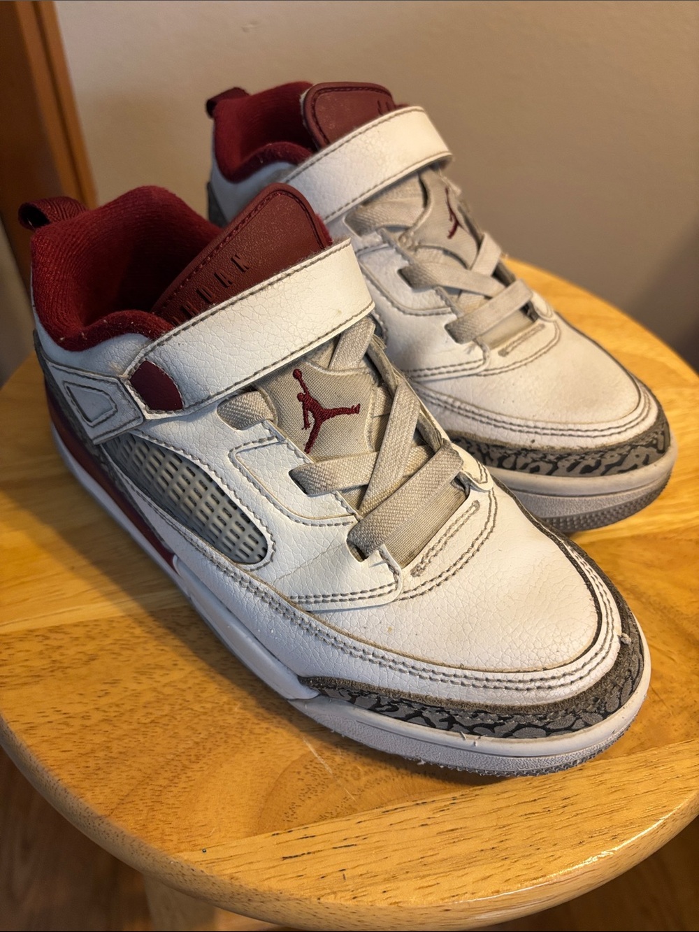 Kids' Jordan Mid-Top Sneakers
